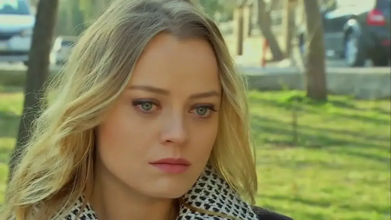 HÜLYA AVŞAR’IN CANLANDIRDIĞI FAZİLET’İN GENÇLİĞİ KİM? Hülya Diken Kimdir, Nerede Doğdu, Sevgilisi Kim?