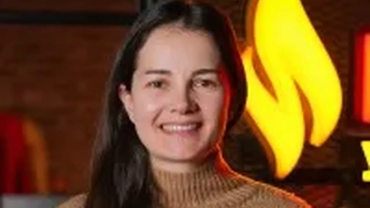 YASEMİN ATALAR KAÇ YAŞINDA! Nereli, Nefis Yemek Tarifleri Nasıl Kuruldu?