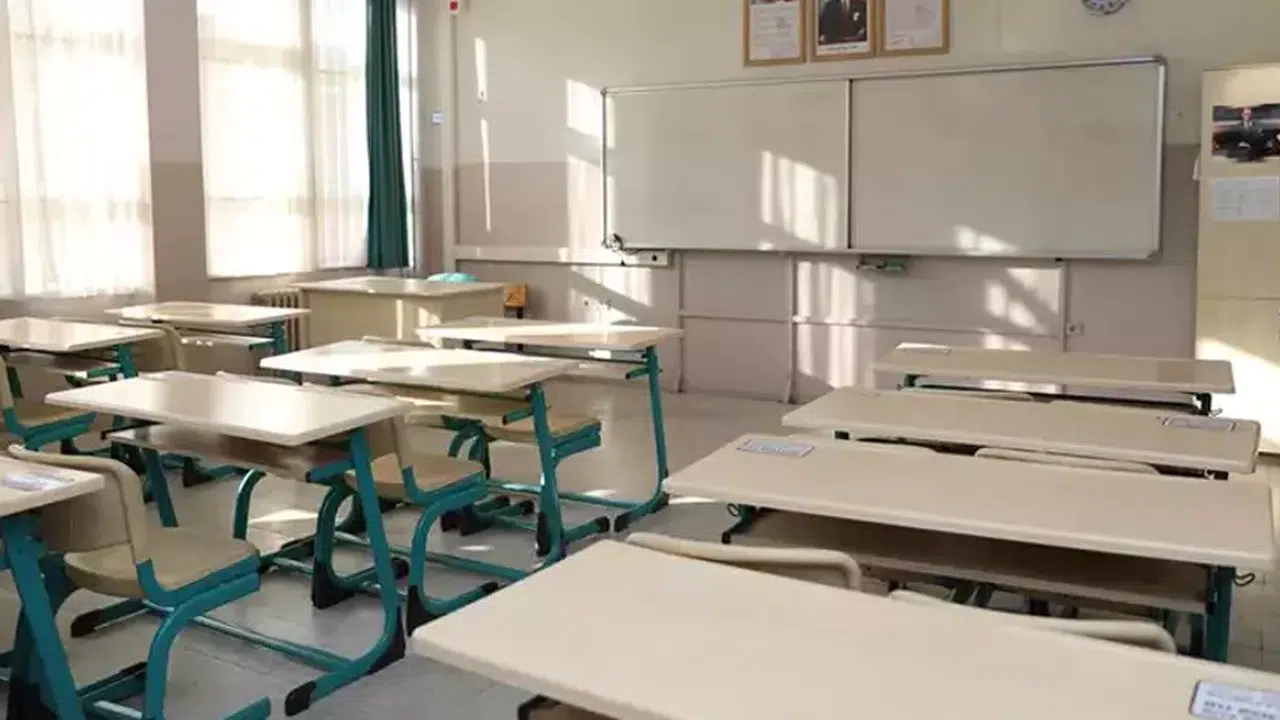 4 Mart Konya, Bursa, Van, Gaziantep okul var mı yok mu, tatil mi, ders işlenecek mi?