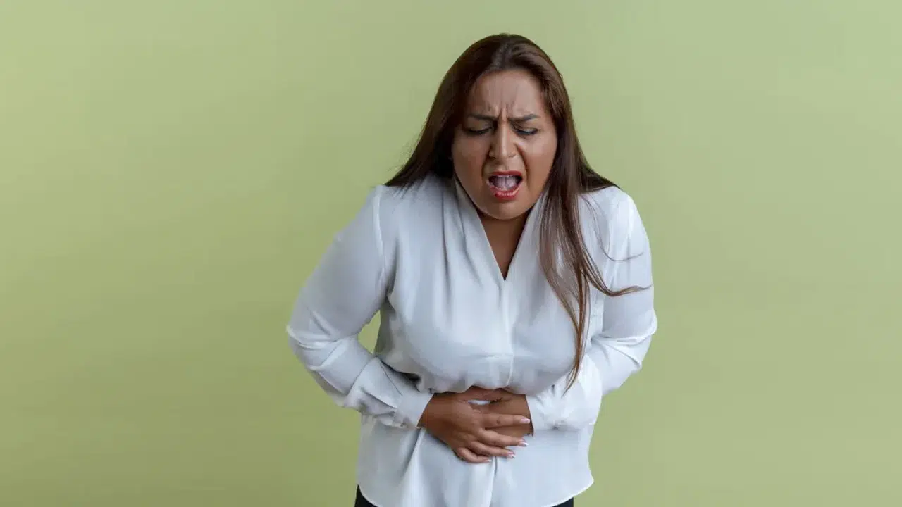 KARIN NEDEN GURULDAR! Oruç Tutarken Mide Sesleri Neden Artar?