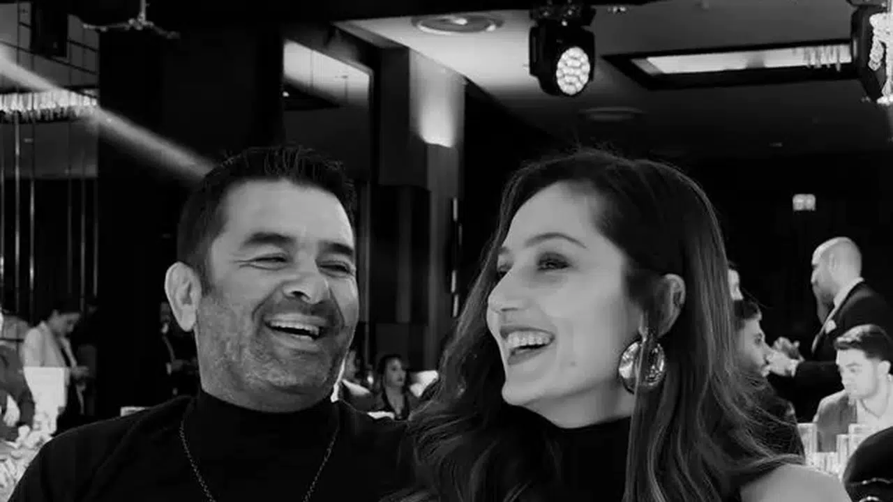 Bülent Şakrak Aşkını Böyle Haykırdı! 'Çok Seviyorum Seni' Paylaşımı Olay Oldu