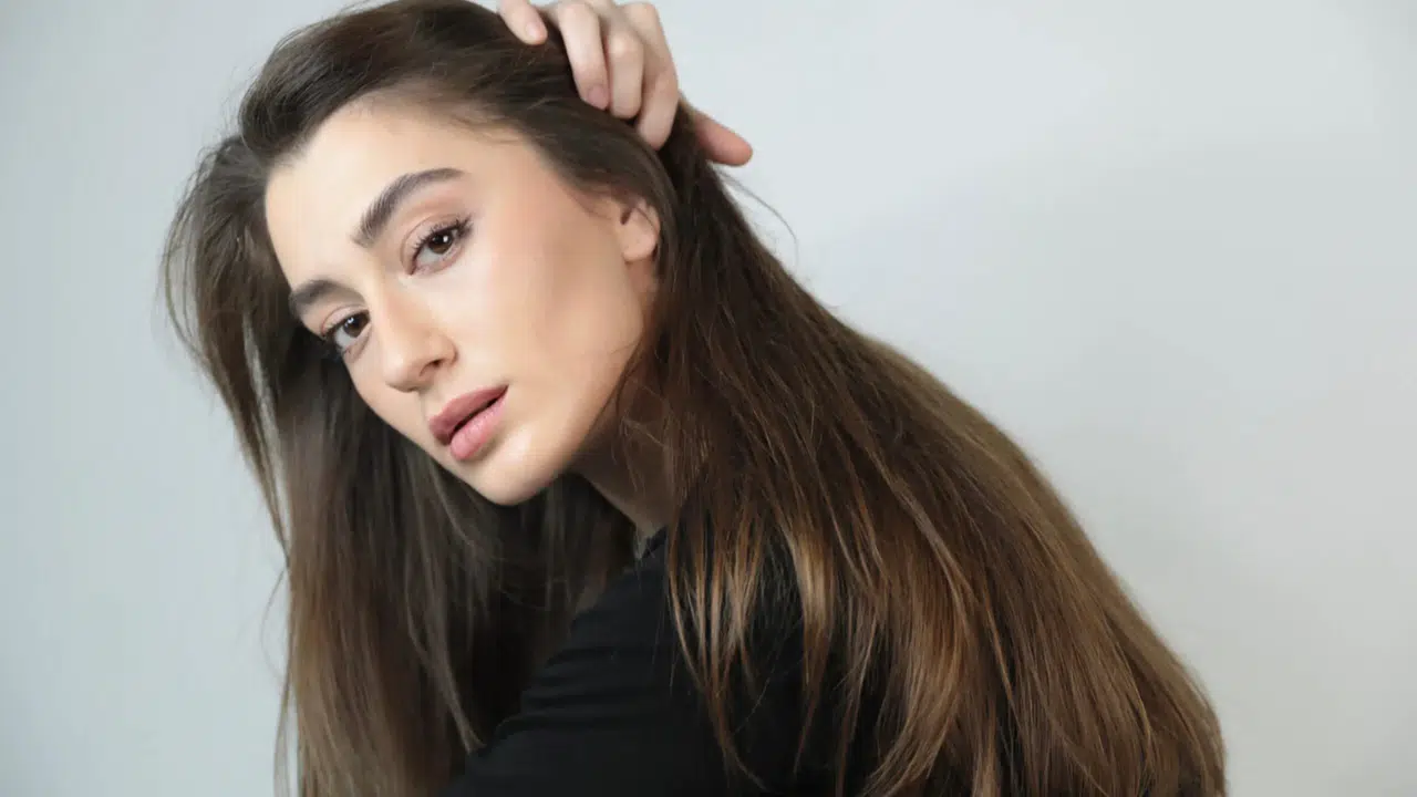 FATMA TEZCAN KAÇ YAŞINDA! Nereli, İnci Taneleri Dizisindeki Rolü Ne?