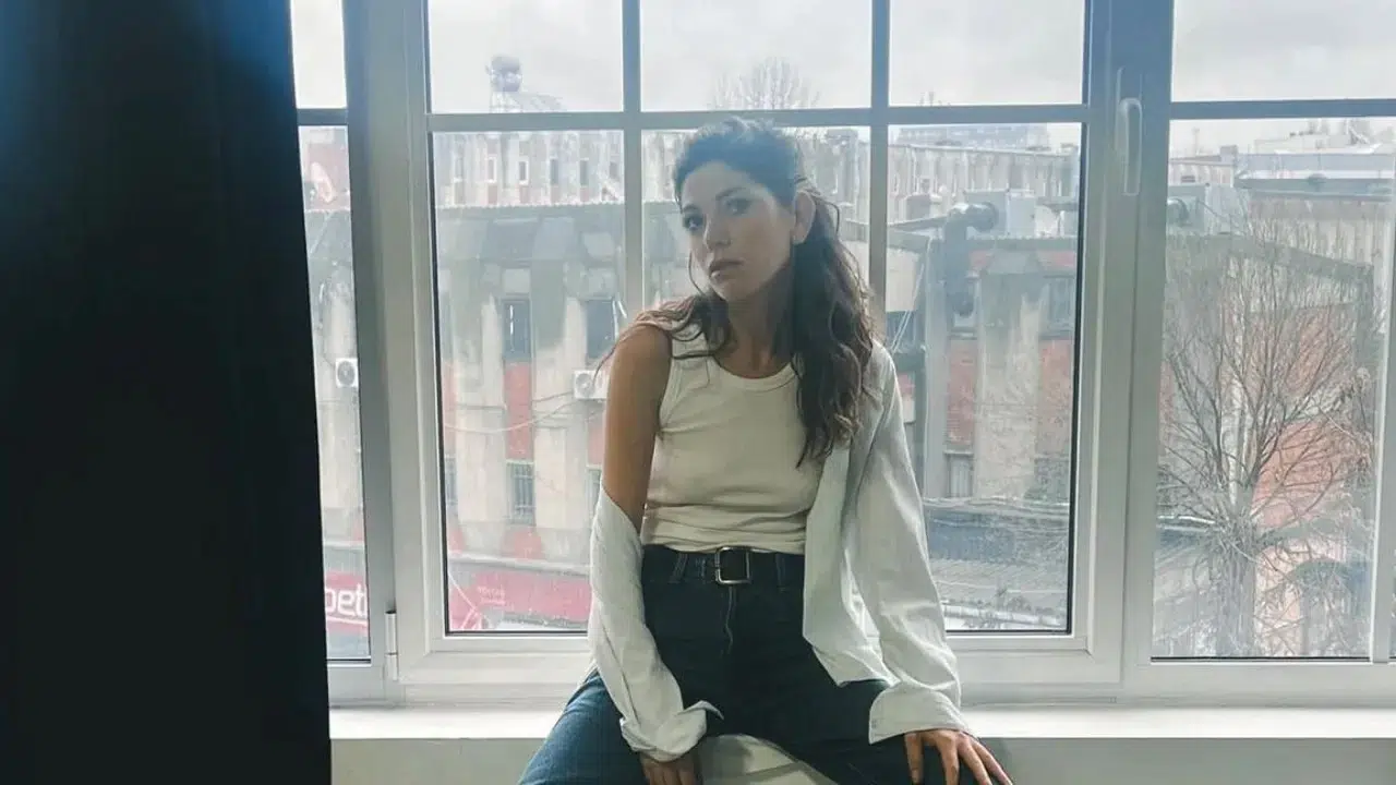 CEREN MORAY KİMDİR, KAÇ YAŞINDA, ASLEN NERELİ? Evli mi, çocuğu var mı, hangi dizi ve filmlerde oynadı?