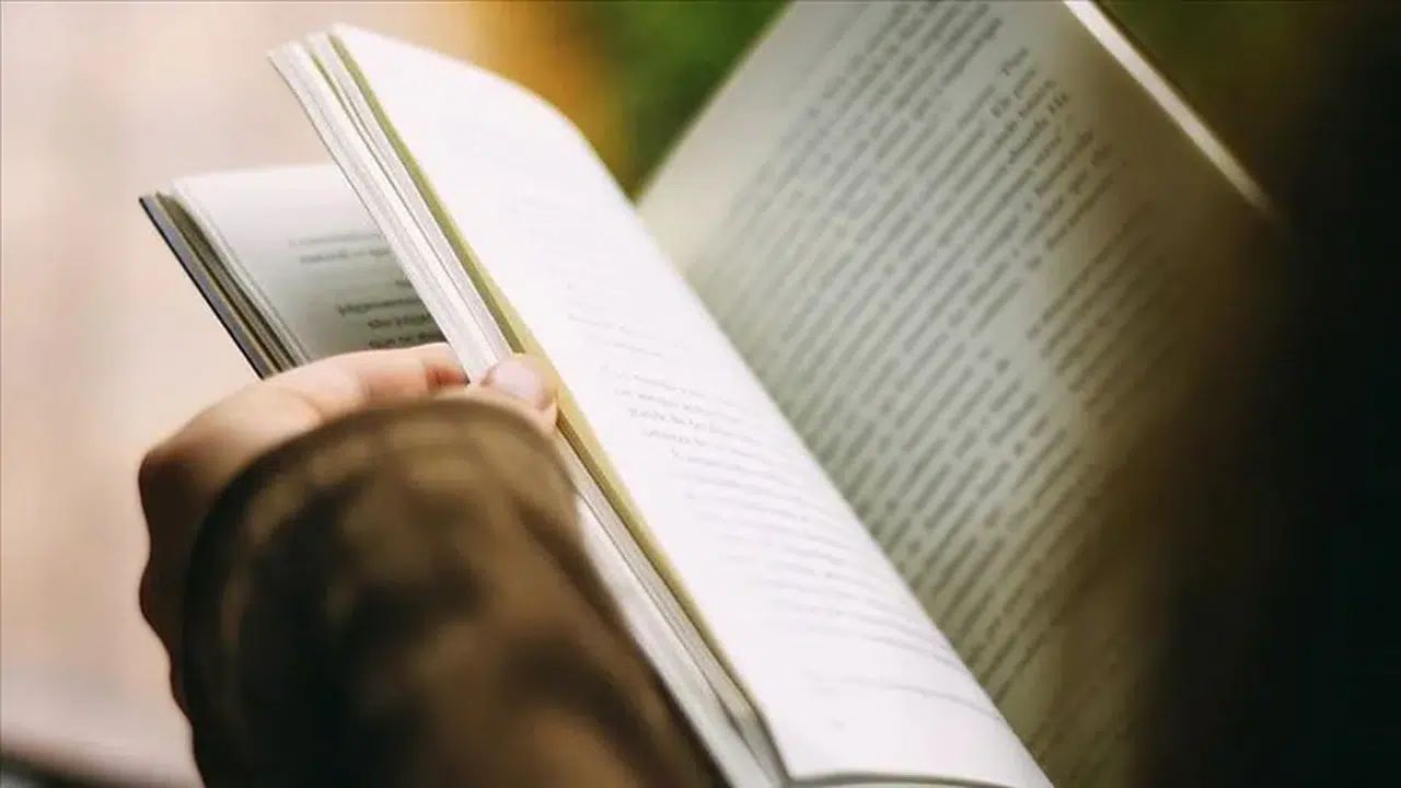 EN İLGİNÇ KİTAPLAR HANGİLERİ?