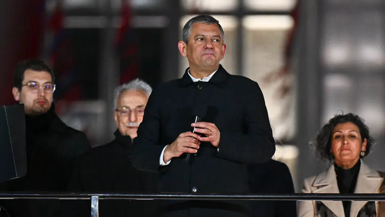 CHP mitingi sonrası Saraçhane’de izinsiz yürüyüş, 35 gözaltı