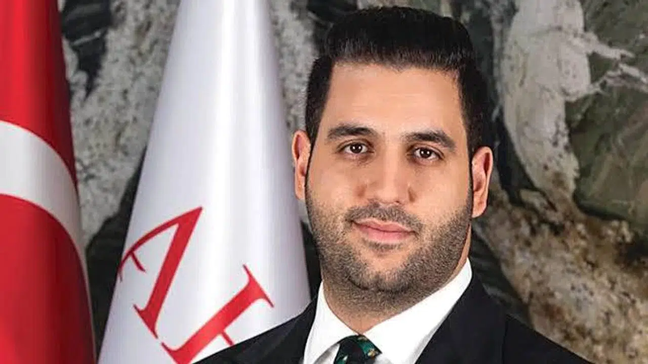 AHMET ALHATCI KİMDİR VE HAYATI! Aslen nereli, babası kim, ne iş yapıyor, kaç yaşında?