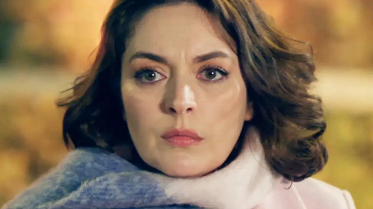 Ezgi Mola kiminle evlendi, evliliği ne kadar sürdü, Mustafa Aksakallı ile neden boşandı?