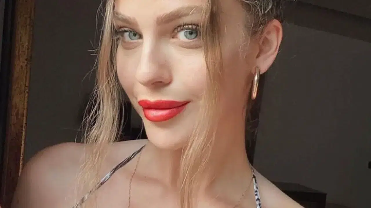 YASEMİN ŞEFTALİ'NİN ESTETİĞİ VAR MI?  Kimdir, göz rengi, estetik açıklamaları neler, nereli ve ailesi kim?