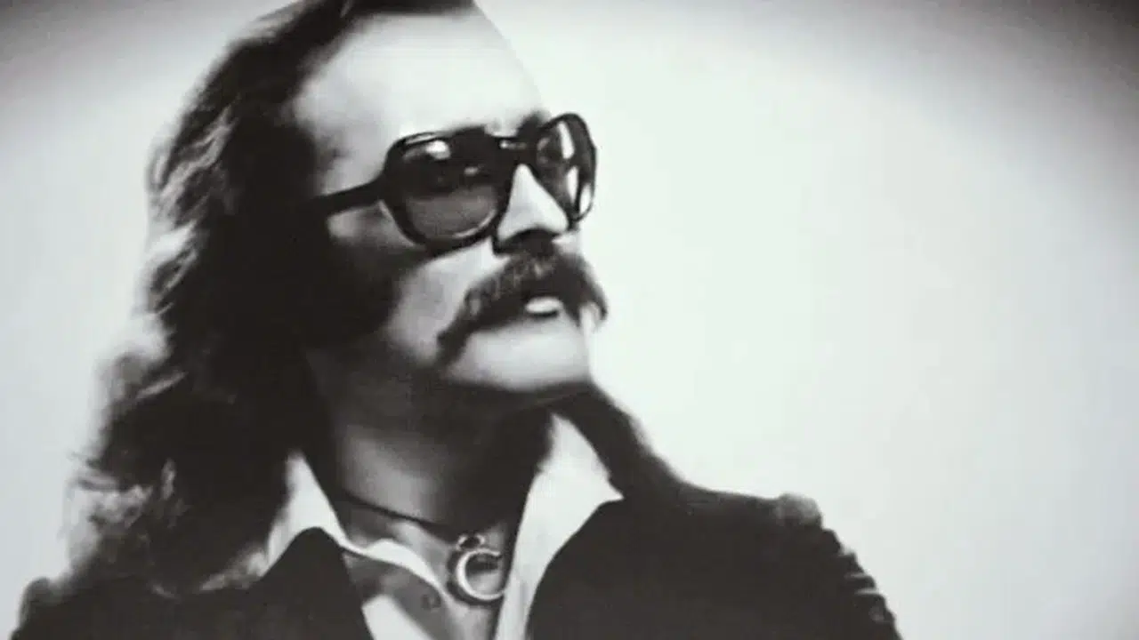 Cem Karaca Alevi mi, Müslüman mı, dini nedir, cenazesi nasıl yapıldı?