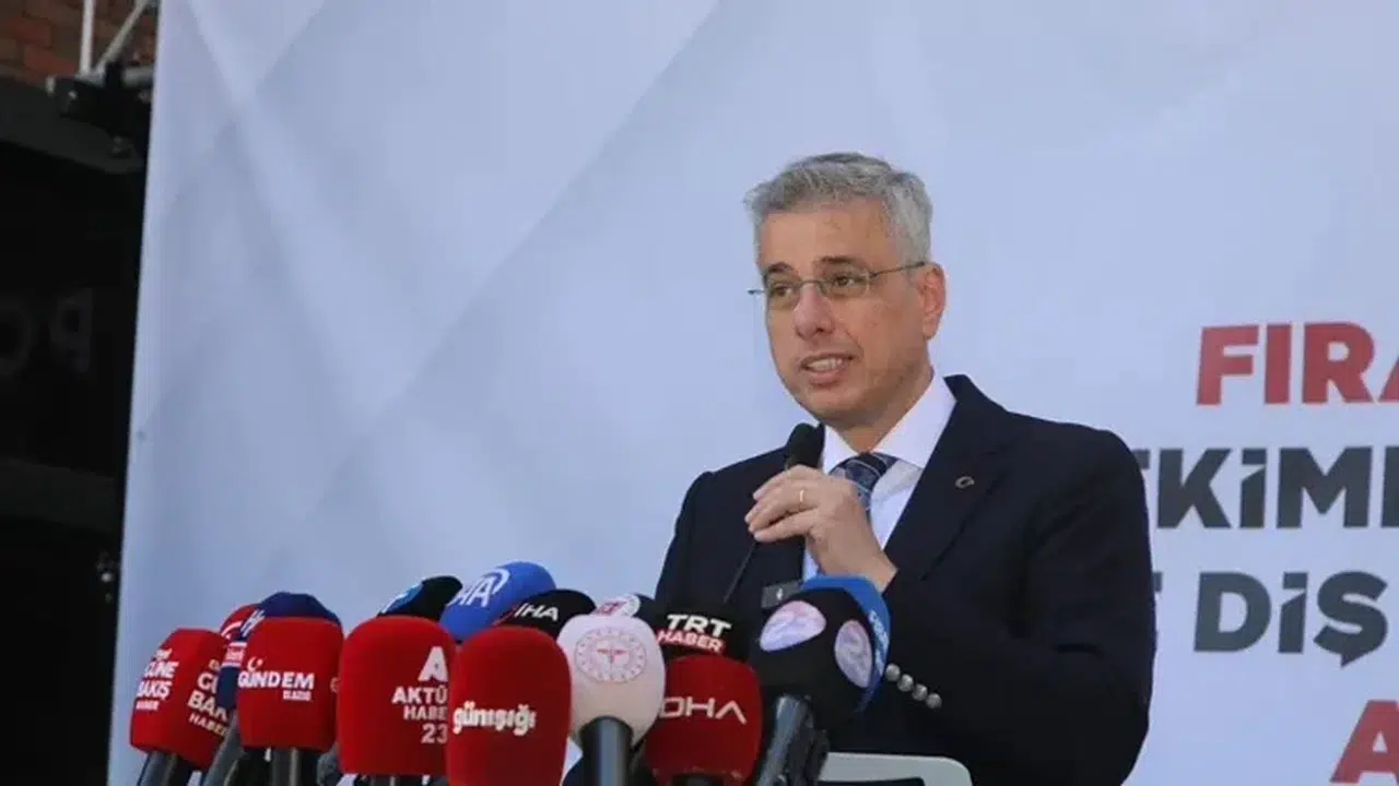 Bakan Memişoğlu: Dev sağlık ordusuyla günde 3 milyondan fazla hizmet sunuluyor