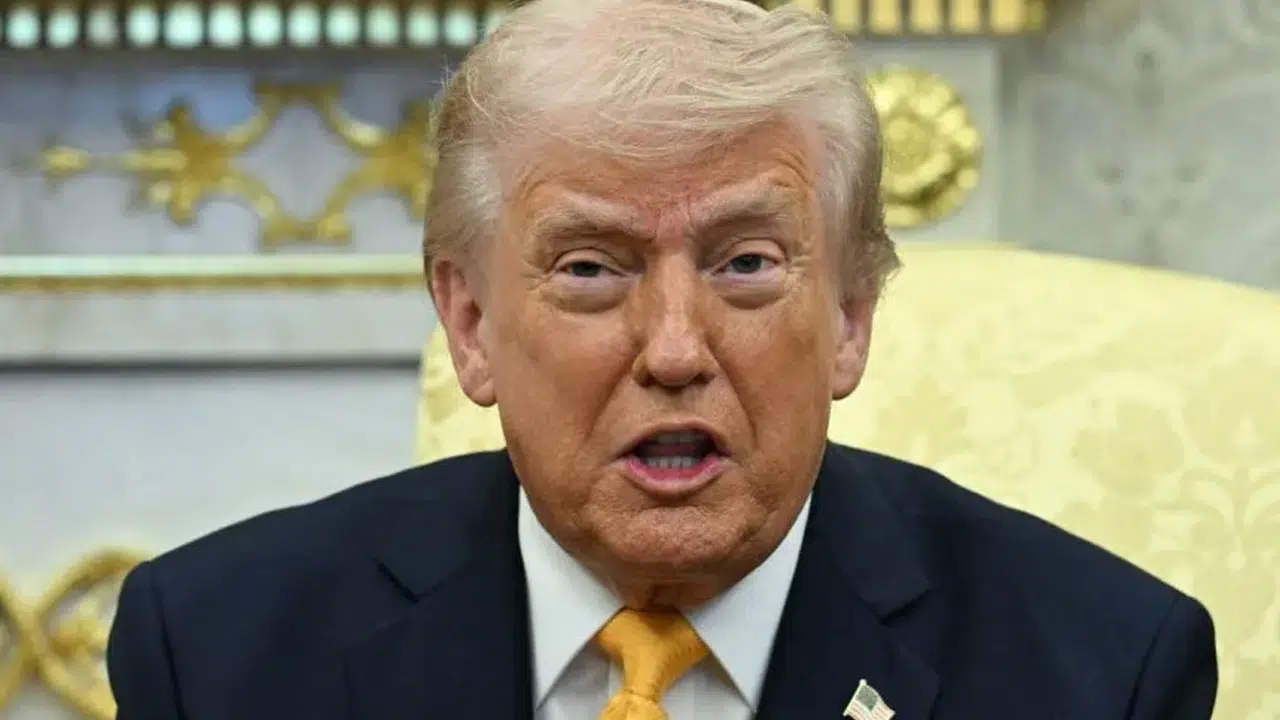 Trump Mobile T1 Özellikleri Neler, Snapdragon 7 İşlemci, 512 GB Depolama, 5.000 mAh Batarya Doğru Mu, FCC Onayı Alındı Mı?