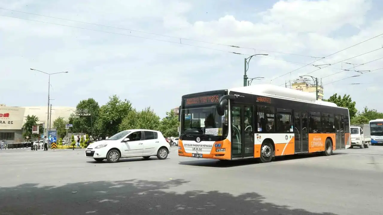 BAYRAMDA GAZİANTEP'TE TOPLU TAŞIMA PARALI MI? Tramvay, GAZİRAY ve otobüsler bedava olacak mı?