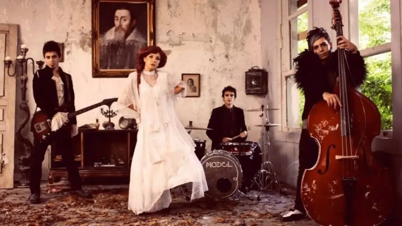 Model Konser Takvimi 2026, Hangi Mekânlarda Sahne Alacak, İzmir Arena, Ataköy Marina, CerModern Detayları