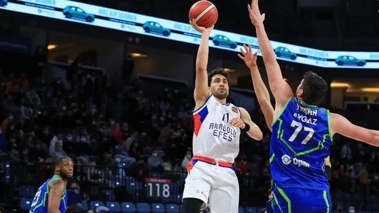 Anadolu Efes - Tofaş basketbol maçı canlı izle! Hangi kanalda yayınlanacak, saat kaçta, şifresiz mi?