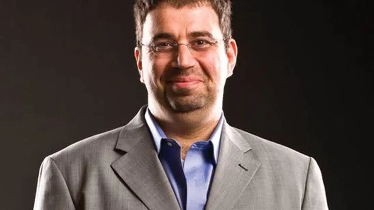 DARON ACEMOĞLU KİMDİR? MIT’de mi çalışıyor, hangi üniversitelerde eğitim aldı?