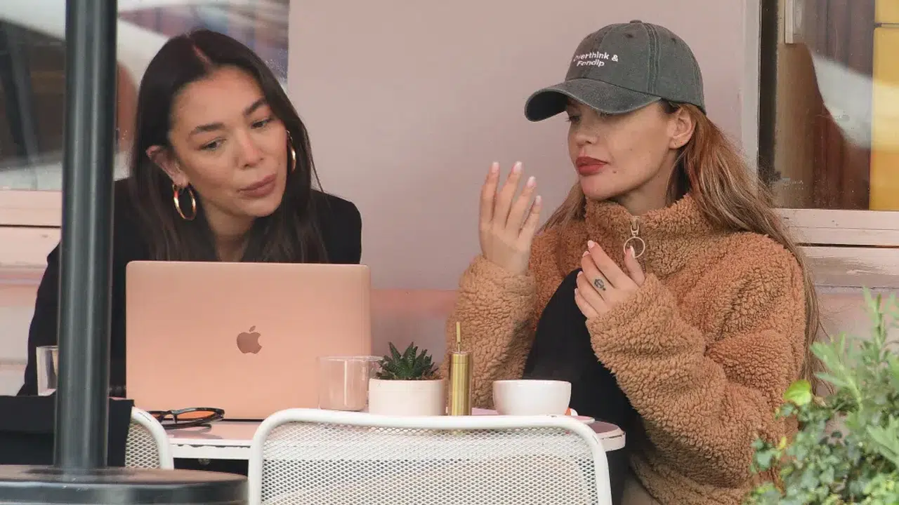 Bebek’te görüntülenen Aslı Turanlı yeni projesini anlattı