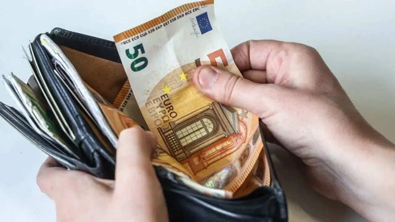 EURO/TL NEDEN DEĞİŞİYOR! 1 Euro Kaç TL Oldu ve Euro Kuru Bugün Ne Kadar?