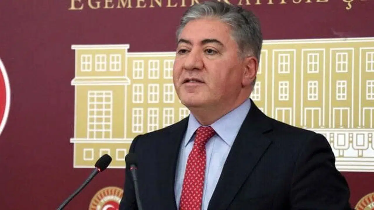 CHP’Lİ MURAT EMİR KİMDİR! Aslen nereli, Malatyalı mı, Alevi mi Sünni mi, mesleği ne, evli mi, eşi kim?