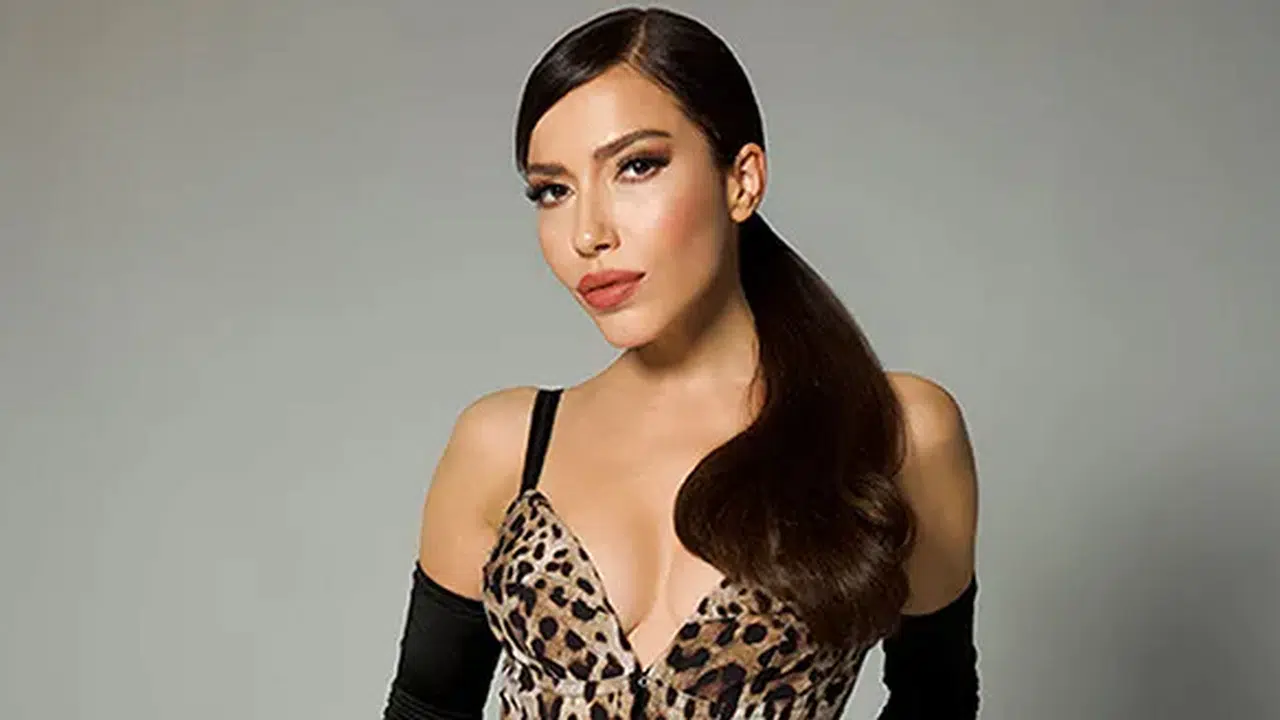 Burcu Güneş’ten Demet Akalın’a sert sözler 'Bana rakip olamaz'