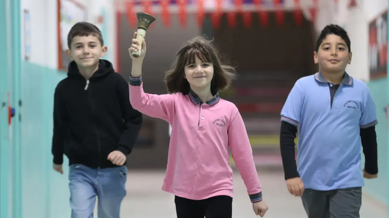 Milyonlarca öğrenci için ders zili yeniden çaldı: İkinci dönem başladı
