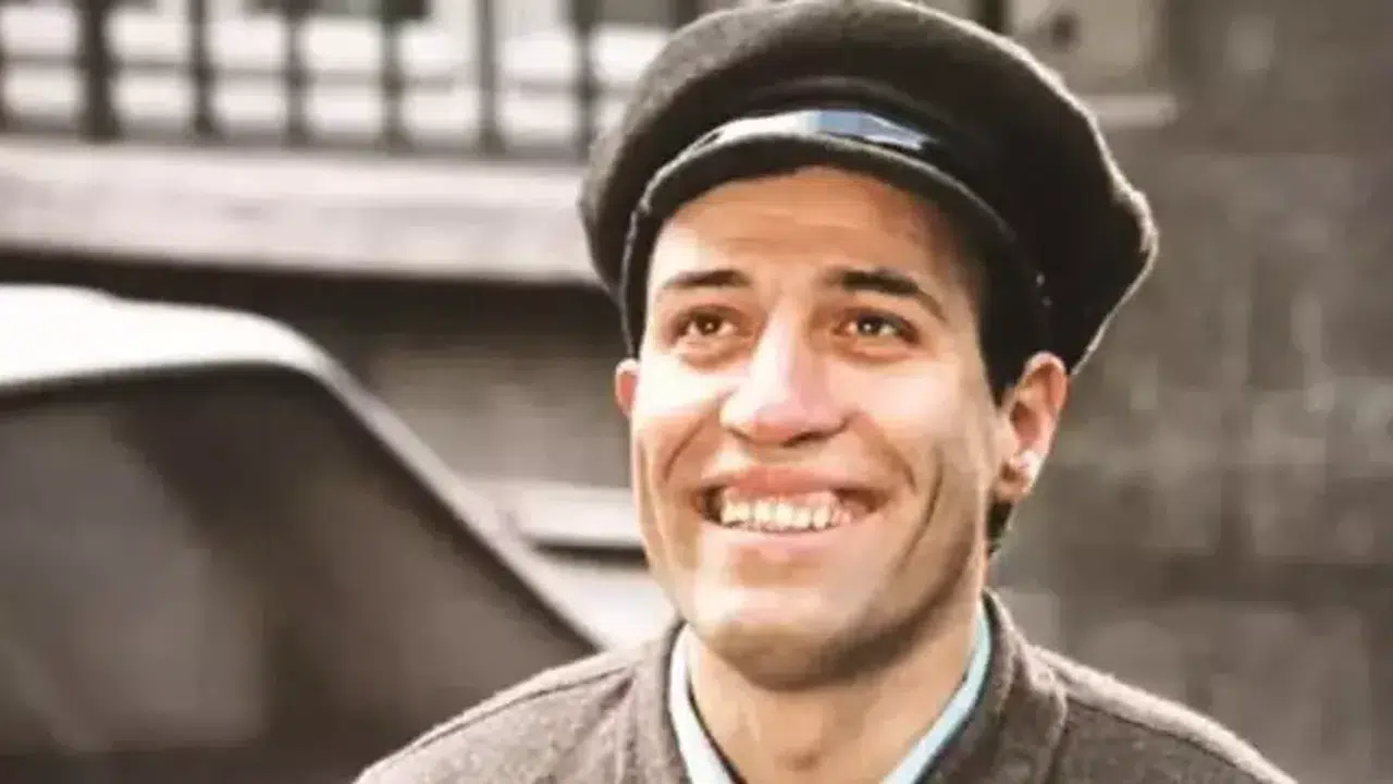 Beyaz’la Joker’de Soruldu: Kemal Sunal Altın Portakal Ödülünü Hangi Filmle Kazandı?