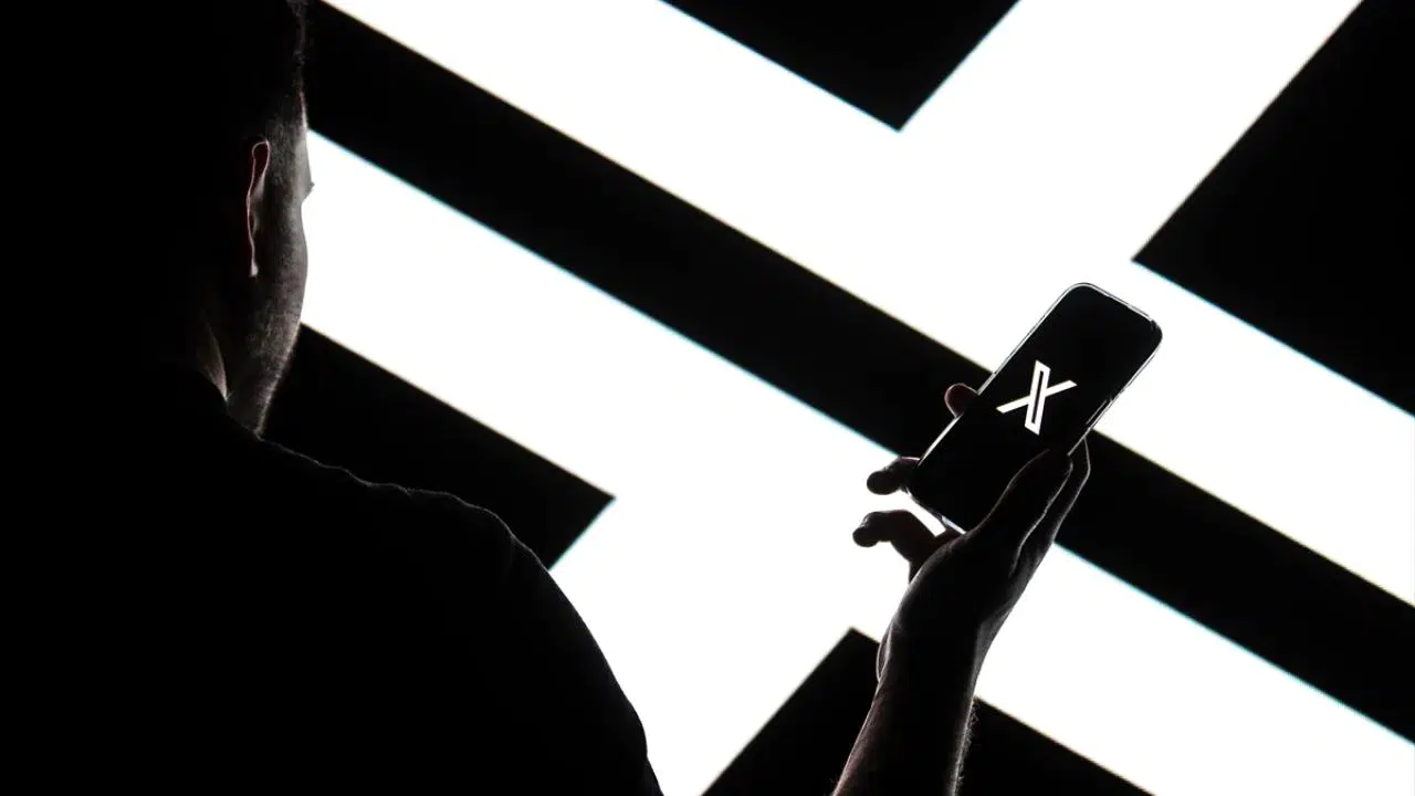 X’te Yapay Zekâ İçeriklerine Fren! Kuralları İhlal Eden Gelirden Olacak