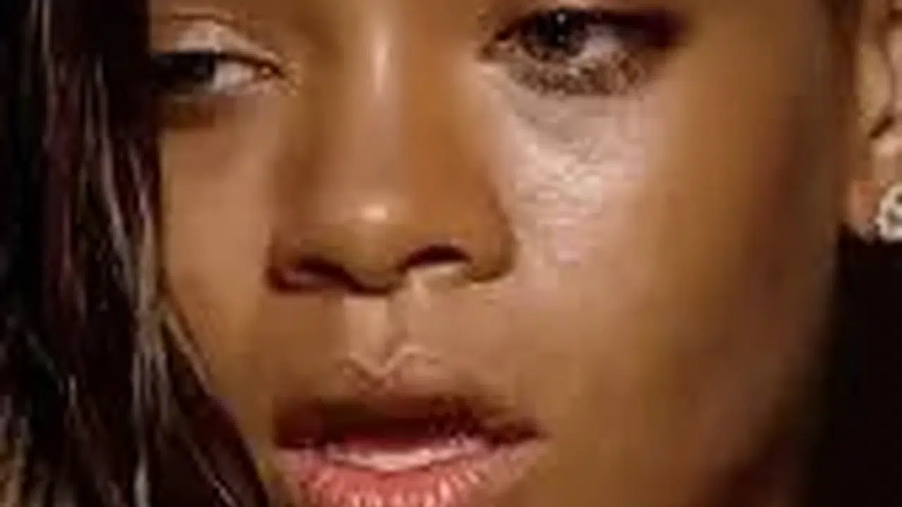 RİHANNA'NIN EVİNE KİM SALDIRDI! Olay sırasında evde miydi?