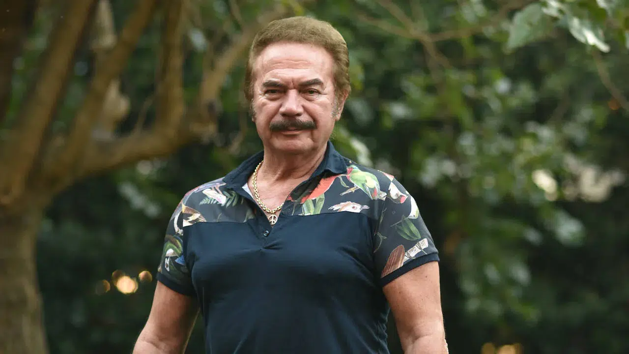 ORHAN GENCEBAY KİMDİR VE HAYATI! Hastalığı ne, sağlık durumu nasıl, hastaneye mi kaldırıldı?