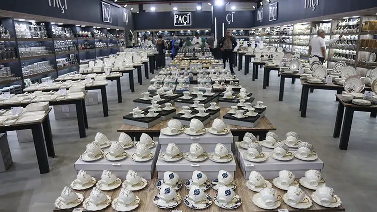 Züccaciyeci Kelimesinin TDK Sözlük Anlamı Nedir?