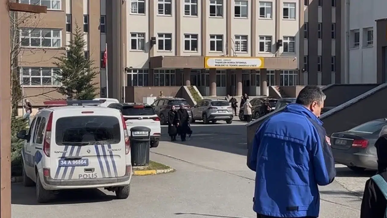 Öldürülen öğretmen kim, neden öldürüldü, öğrencisi mi öldürdü, kaç kişi yaralandı?