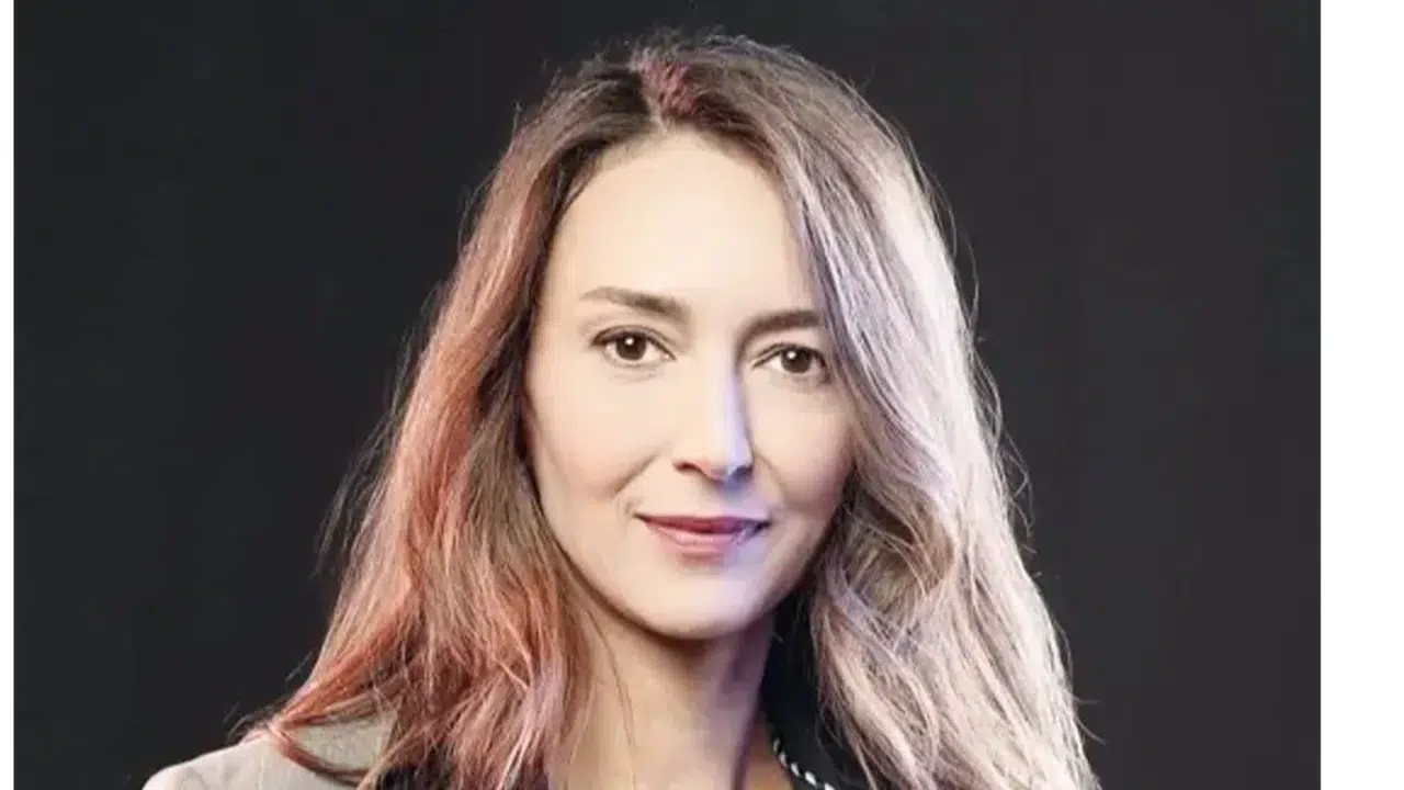 ÖZLEM ÇINAR KİMLE EVLİ? Hangi dizilerde oynadı?