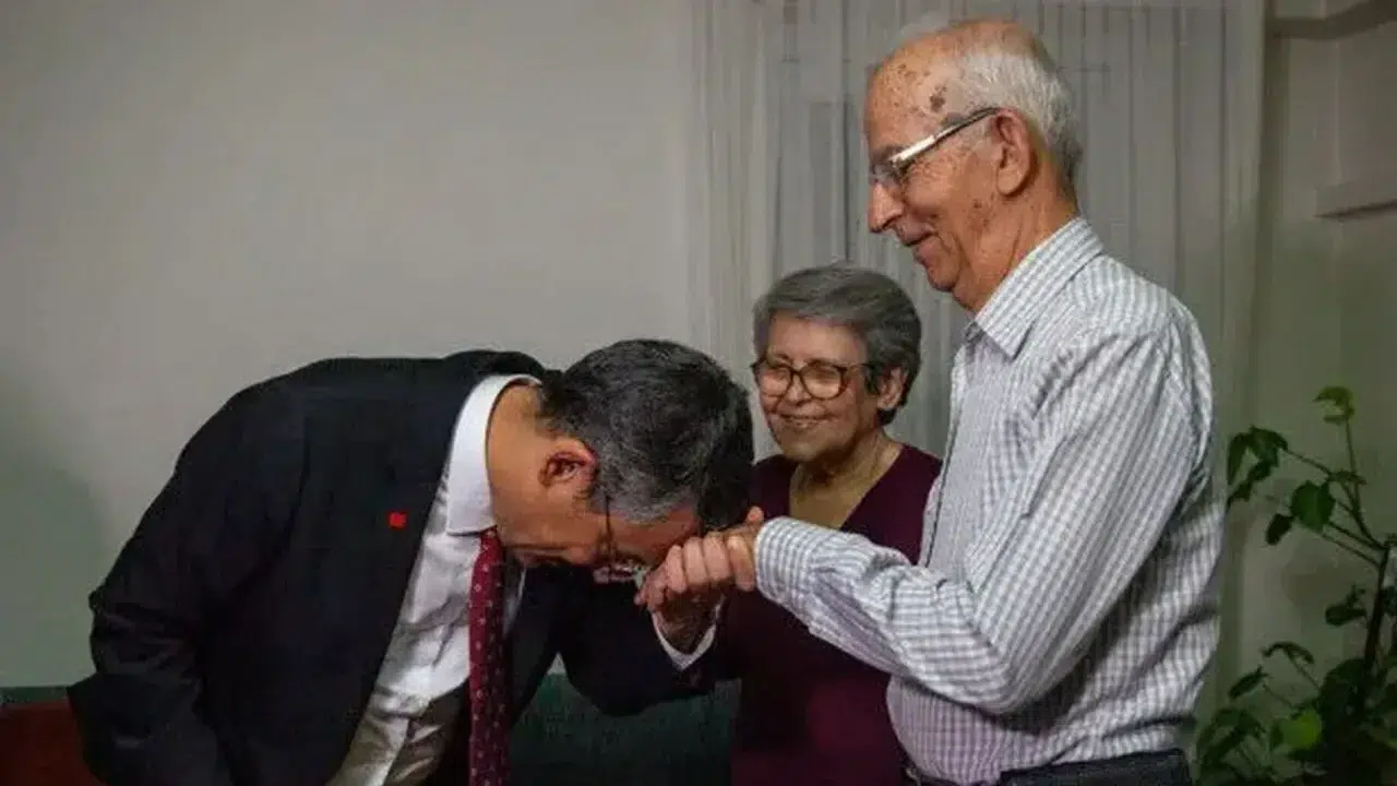 TALAT ÖZEL KİMDİR VE HAYATI! Ne iş yapıyor, hastalığı nedir, Özgür Özel’in babası kimdir, sağlık durumu nasıl?