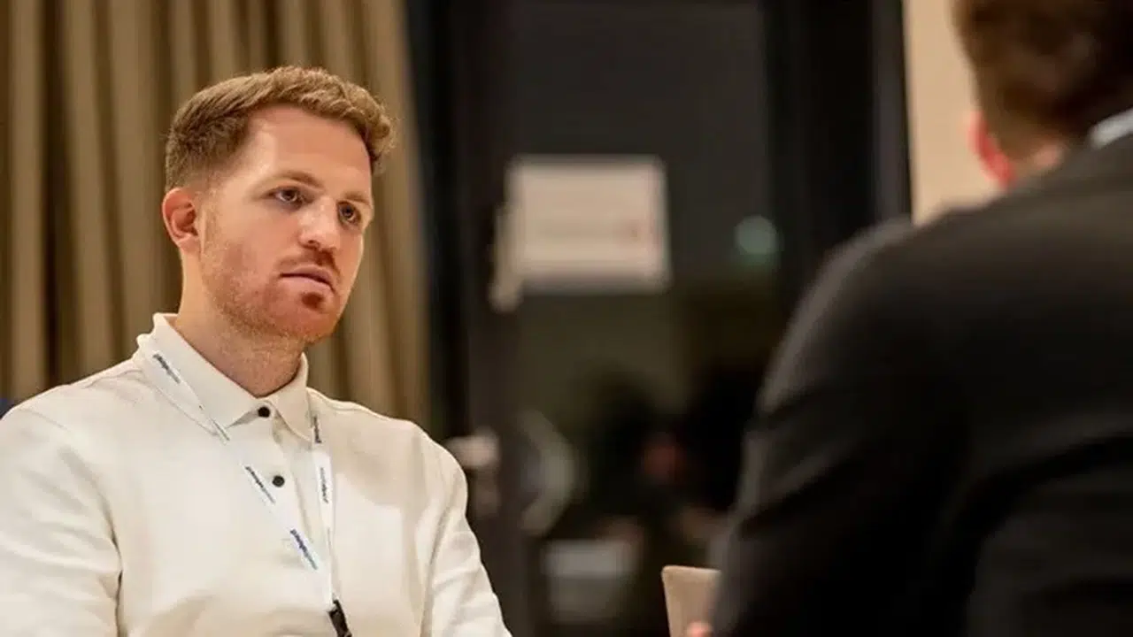 DEVİN ÖZEK KİMDİR? Kaç yaşında, nereli, hangi takımlarda çalıştı? Fenerbahçe futbol direktörü hakkında bilinenler