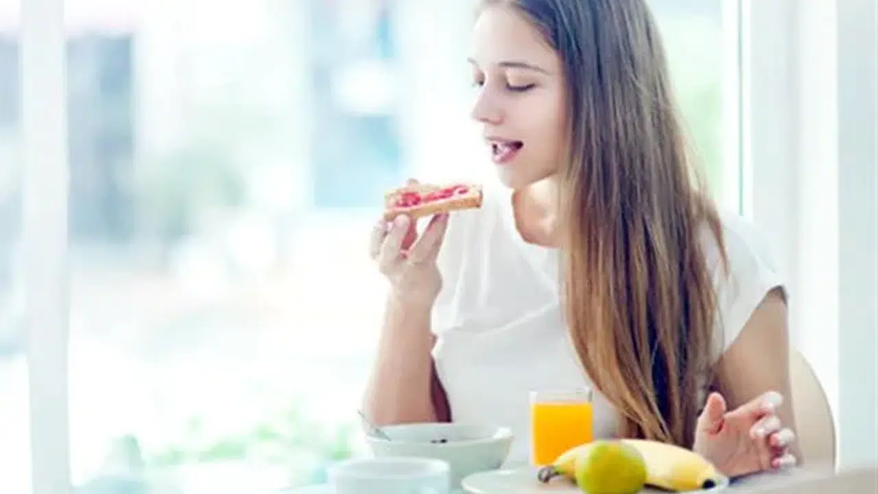 TOKUN ZIT ANLAMLISI NEDİR! Karşıtı hangi kelime, Tok ne demek, Tok ve aç arasındaki fark nedir?