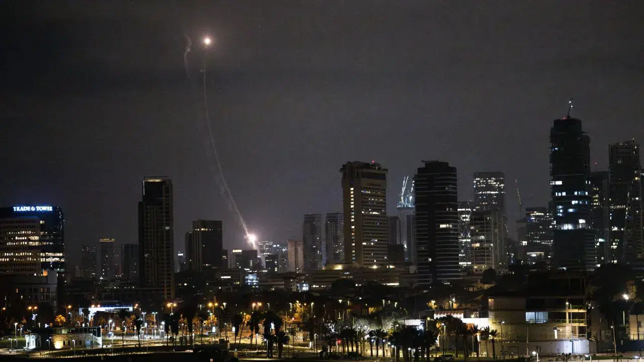 İran’dan Onuncu Dalga! Hayber Şiken Füzeleri İsrail’i Hedef Aldı