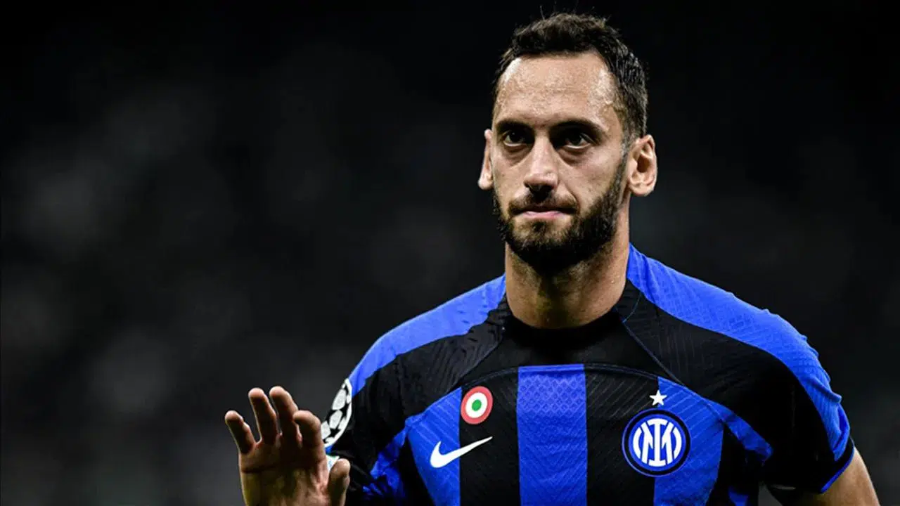 HAKAN ÇALHANOĞLU TRANSFERİNDE SON DURUM NE? Fenerbahçe’ye gelir mi, Inter’in istediği bonservis ne kadar?