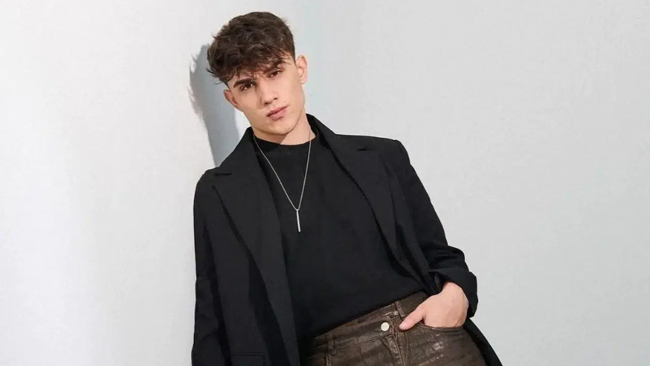 AHMET CAN DÜNDAR KİMDİR VE SEVGİLİSİ? Kaç Yaşında, Nereli, Özlem Eroğlu İle Birlikte Mi?