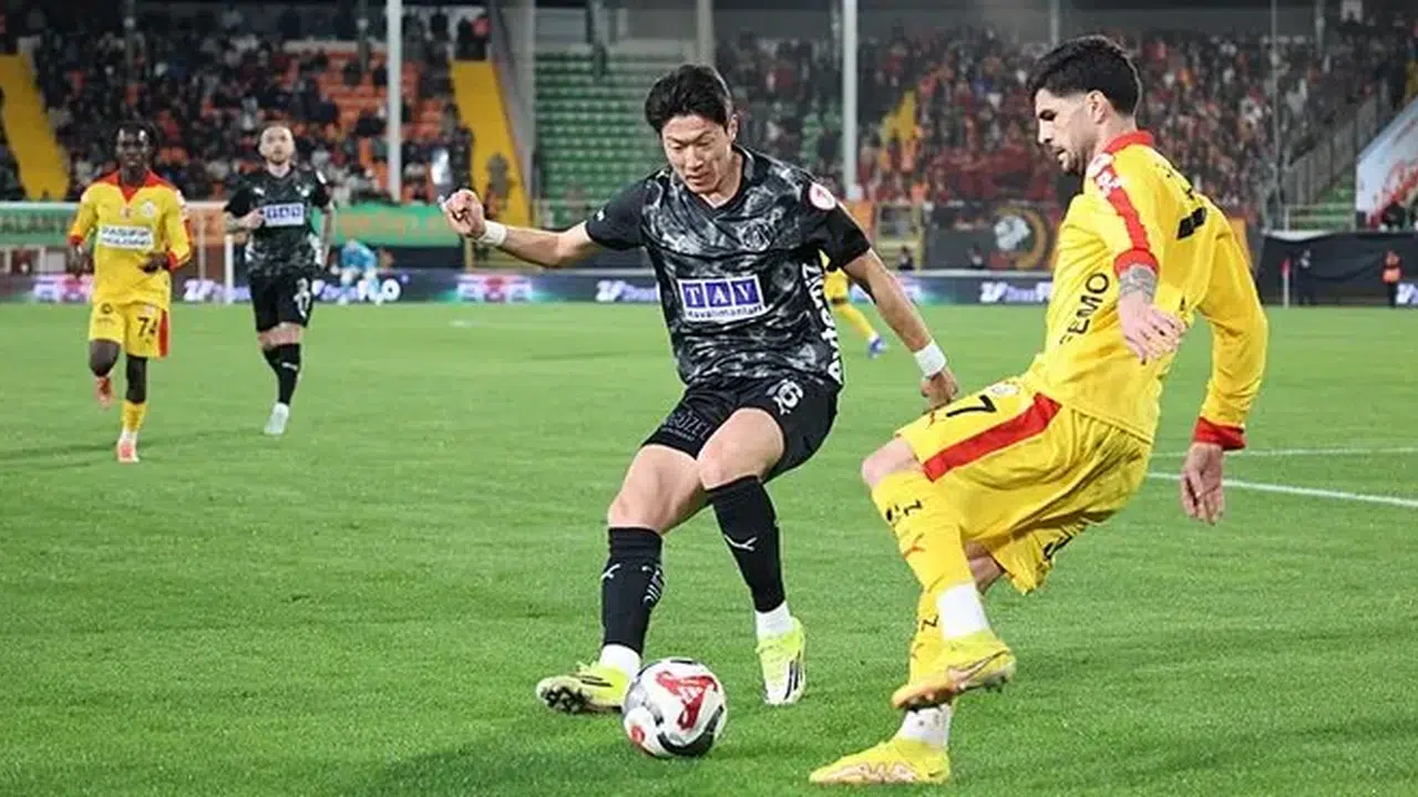 Galatasaray kupada doludizgin! Alanyaspor’u devirdi, çeyrek final biletini kaptı