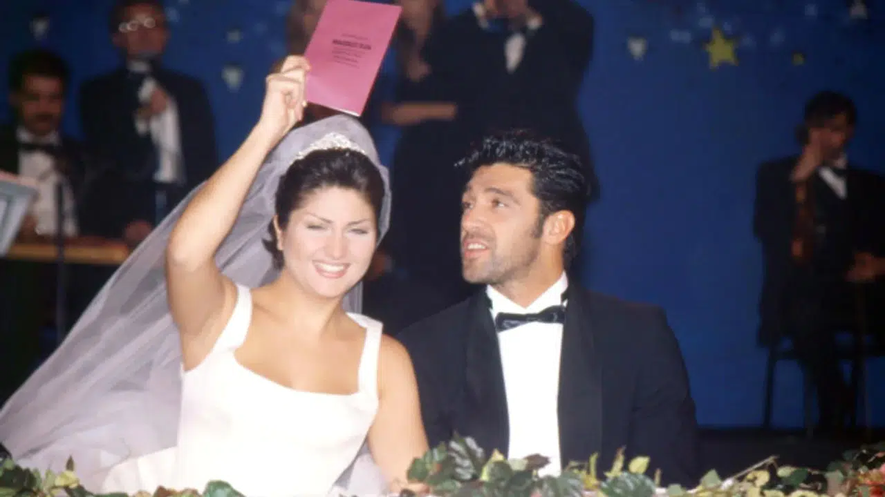 SİBEL CAN KAÇ EVLİLİK YAPTI!