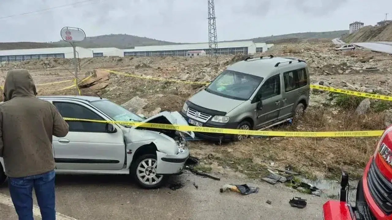 Ankara’da Yağmur Faciası: Kaygan Yolda Feci Kaza