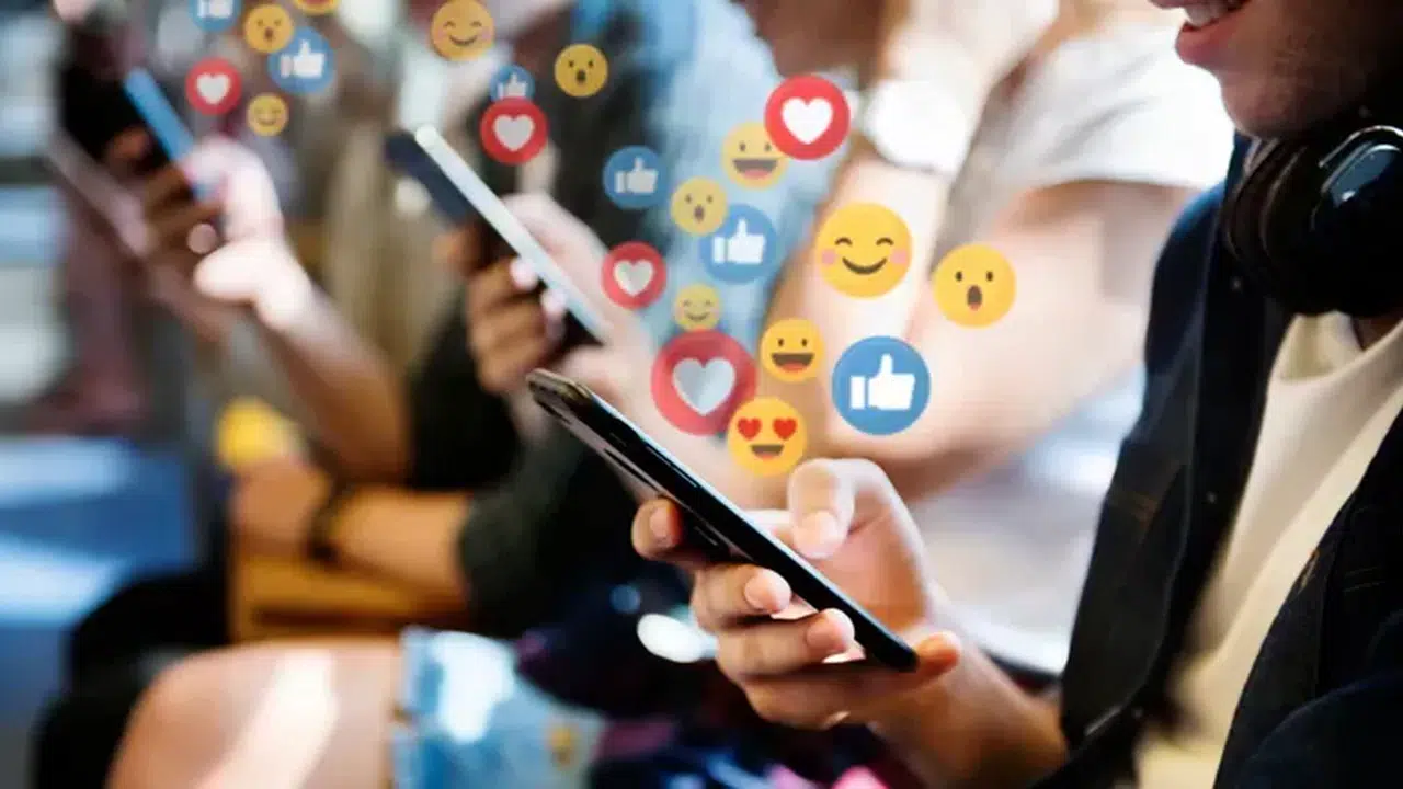 RTÜK Araştırması Alarm Verdi! Gençlerin %82’si Sosyal Medya Hesabını Ailesinden Gizliyor