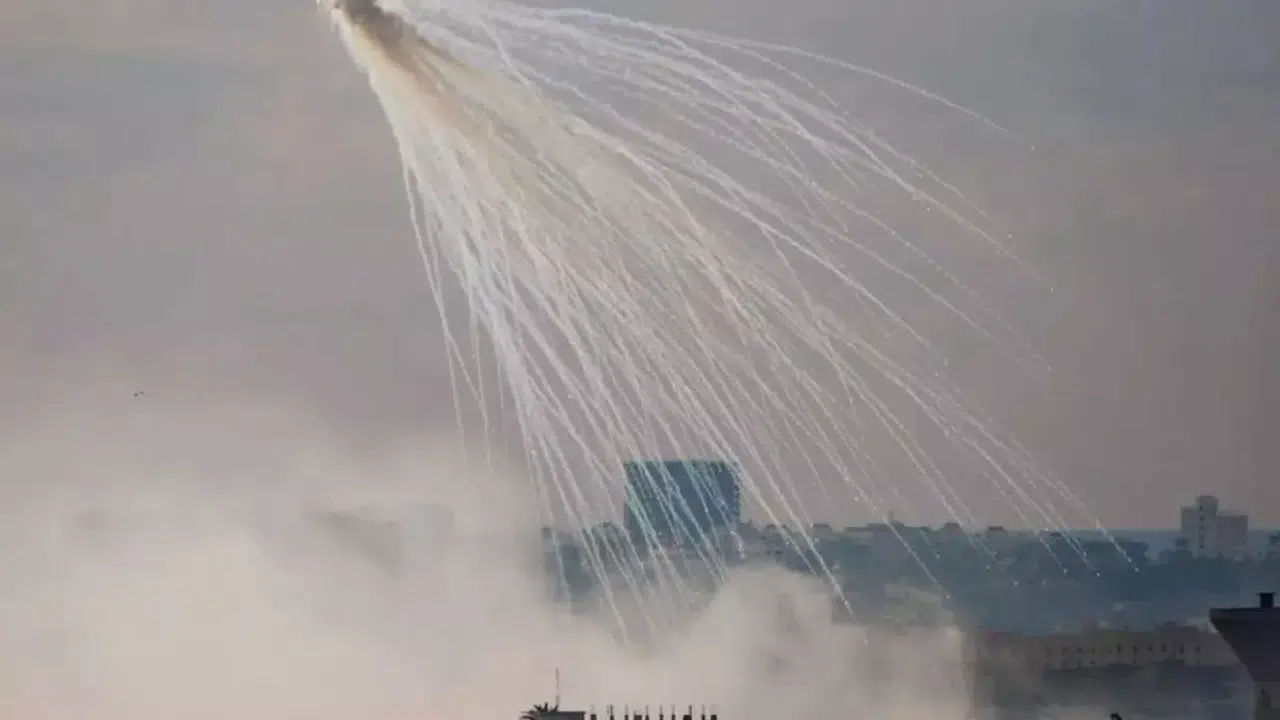 İsrail yasaklı silah kullandı! Lübnan'a beyaz fosforlu saldırı şoke etti