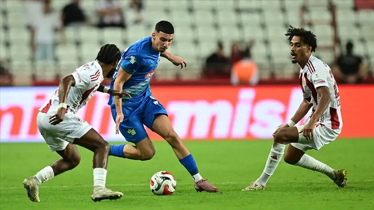 Ç.RIZESPOR-ANTALYASPOR MAÇI HANGI KANALDA! Saat Kaçta, Ne Zaman, Bein Sports 1 Frekans ve Canlı İzleme Bilgileri Neler?