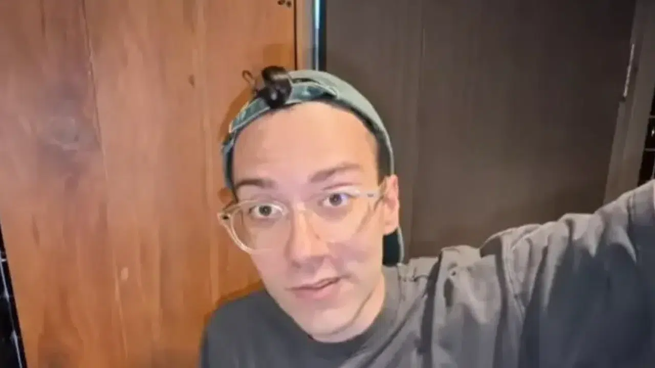 ENES BATUR’A NE OLDU? Son hali neden gündem oldu?