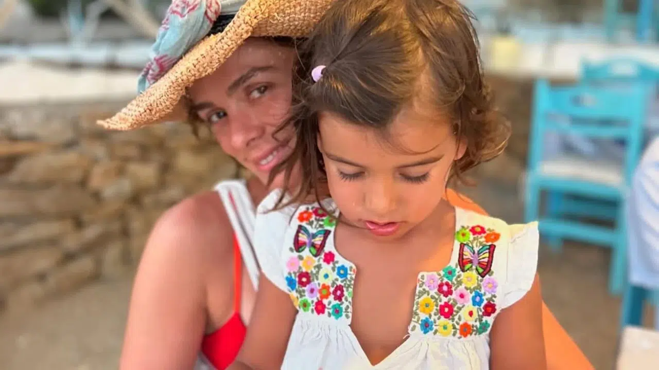 Özge Özpirinçci Kimdir, Kaç Yaşında, Nereli, Evli Mi, Eşi Kim, Çocuğu Var Mı, Hangi Dizilerde Oynadı, Kadın Dizisi Bahar Karakteri ve Yakamoz S-245 Detayları