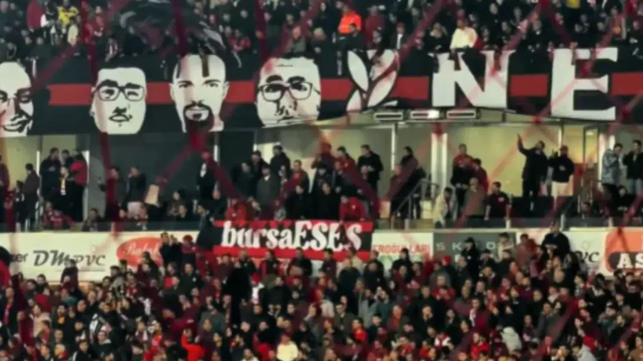 ‘ESPANA’ TEZAHÜRATI NEDİR! Eskişehirspor tribünlerinde neden söylendi, nasıl viral oldu?
