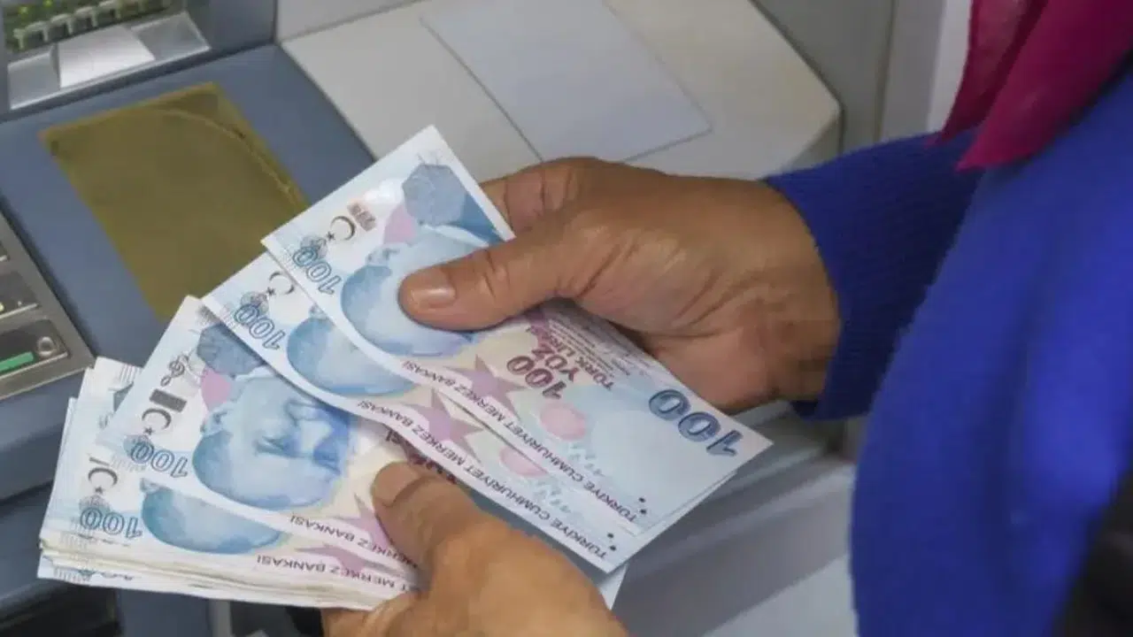 EMEKLİ MAAŞLARI BAYRAMDAN ÖNCE YATACAK MI! Mart 2026 SSK ve Bağ-Kur Emekli Maaşı Ödeme Tarihleri Açıklandı