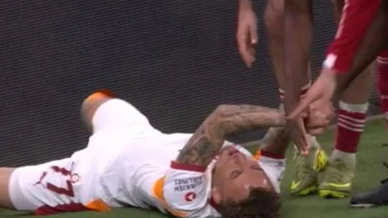 Lang Sakatlandı Mı, Kolu Kırıldı Mı, Liverpool – Galatasaray Maçında Oyuna Devam Etti Mi?