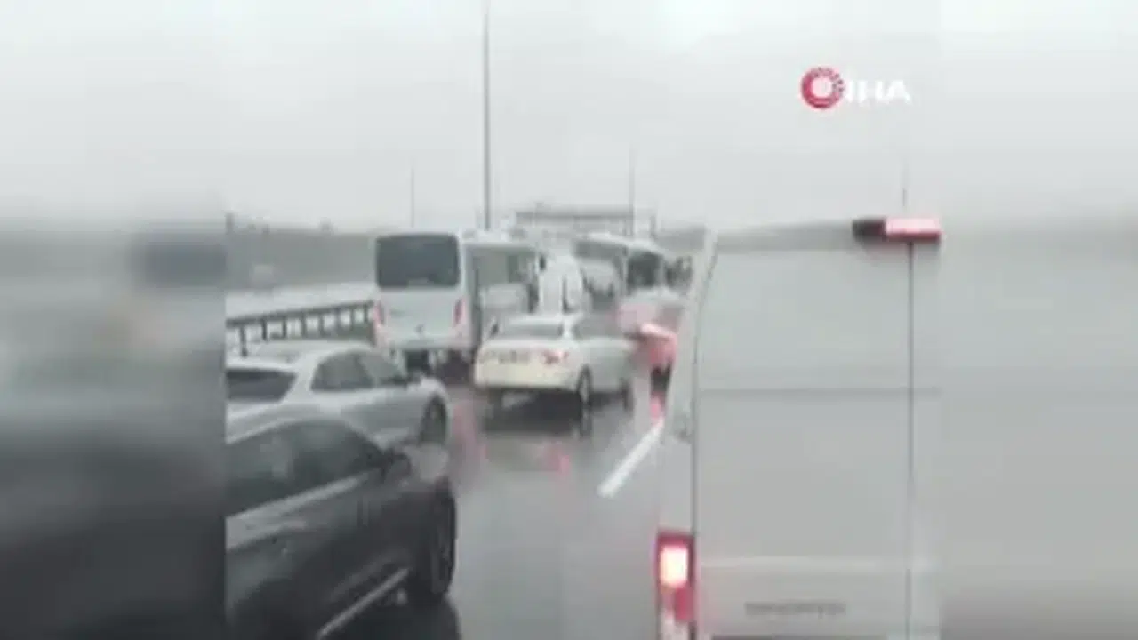 Kuzey Marmara Otoyolu’nda Zincirleme Kaza