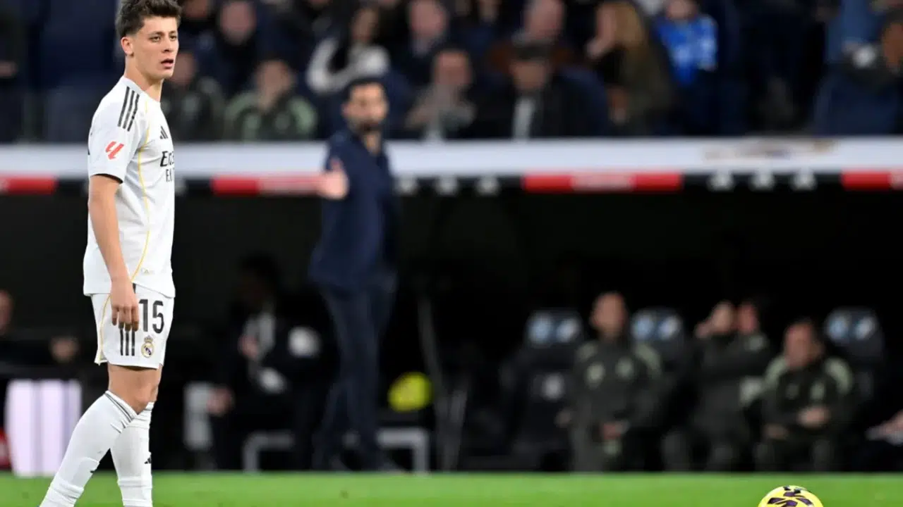 ARDA GÜLER HAGİ İLE NEDEN KARŞILAŞTIRILDI! Romanya basını Türkiye için ne yazdı?